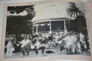 The Art Of The Hula (Island Treasures)