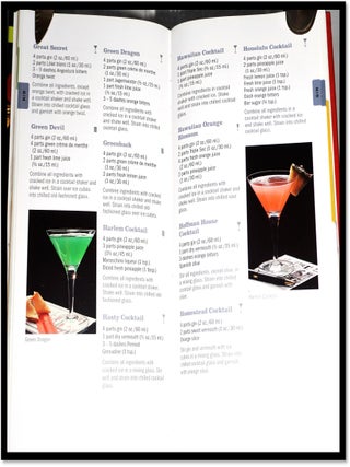 New York Bartender's Guide: 1300 Alcoholic and Non-Alcoholic Drink Recipes for the Professional and the Home