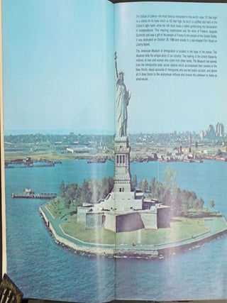 America's Favorite Boat Ride. Cruise Guide. New York City. Circle Line c1970