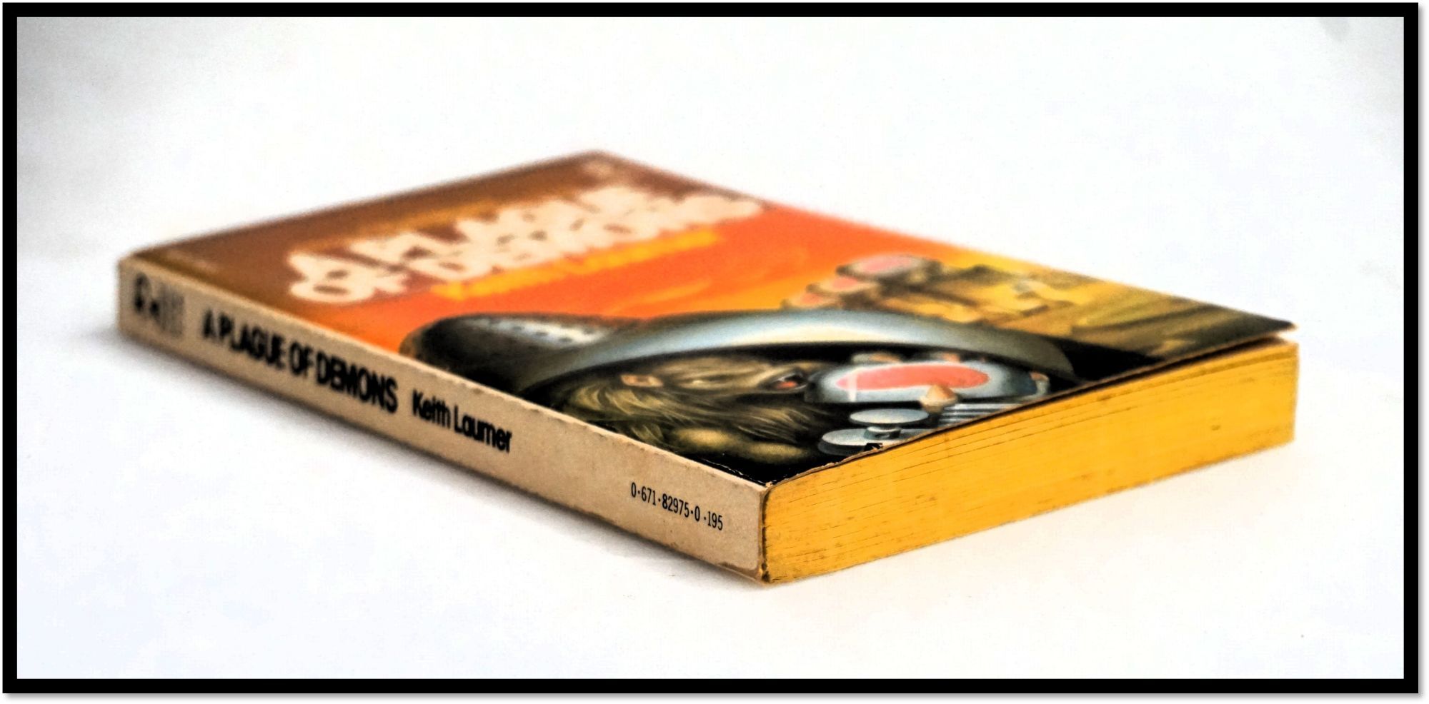 A Plague of Demons Nebula Nominated Novel | Keith Laumer