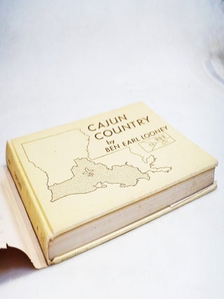Cajun Country [Acadiana, Cajun Culture, Louisiana Architecture, Bilingual English&ndash;French Text]