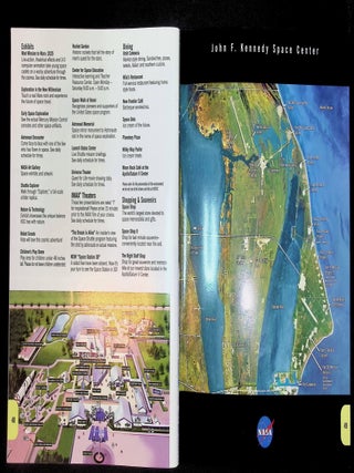 Kennedy Space Center: Official Tourbook &mdash; English Version