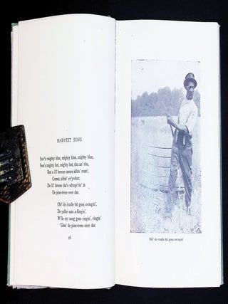Banjo Talks [llustrated from photographs by Mary Morgan Keipp and Heustis Pratt Cook.]